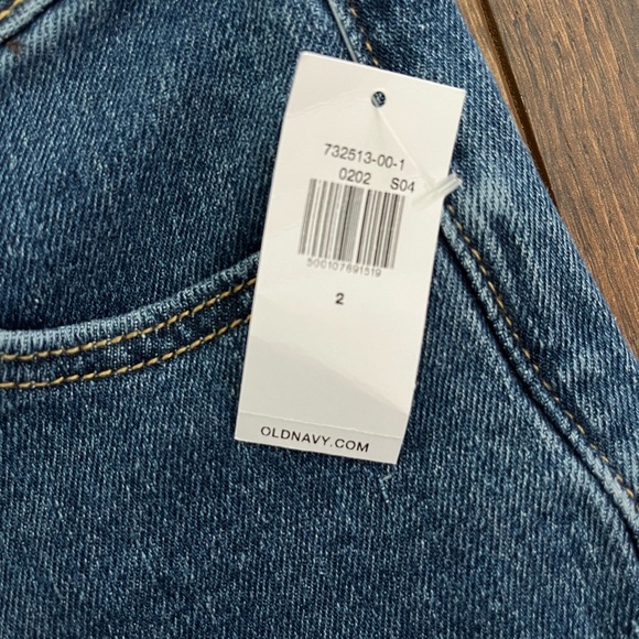 BRAND NEW Women’s Old Navy high waisted flare jeans - Picture 3 of 4